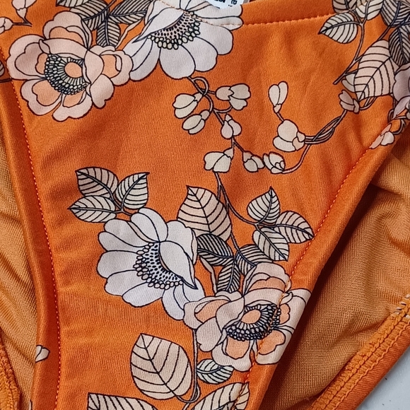 Seafolly Splendor Floral Shirred Bandeau Sz 8/10 Bikini - Picture 11 of 12